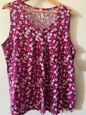 NWT: GIANT TIGER: Women’s Tank Top